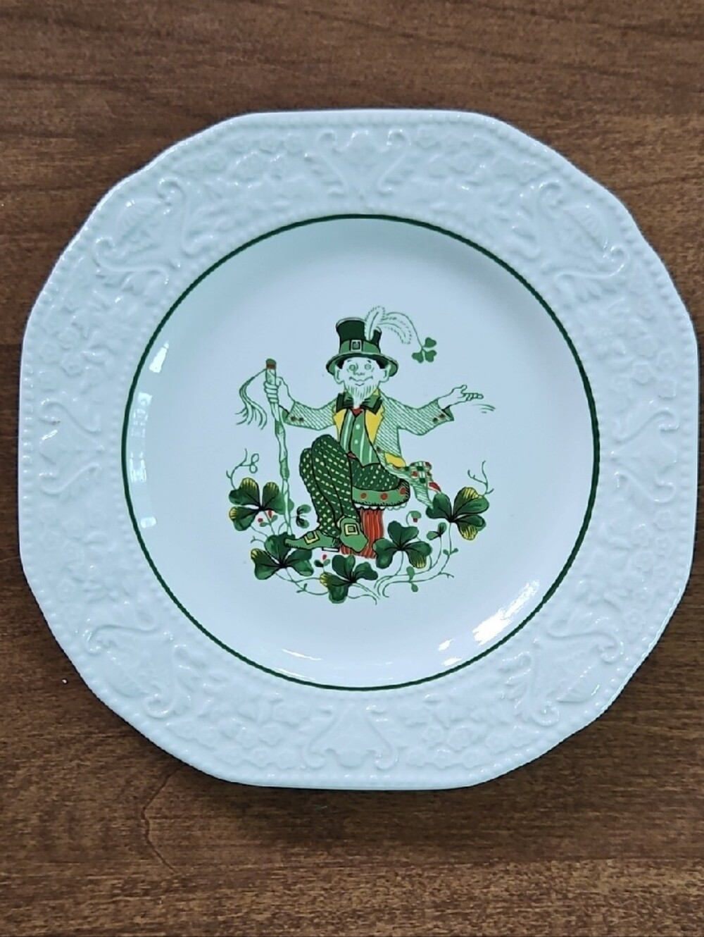 Vintage Luck O' The Irish Bread Plate